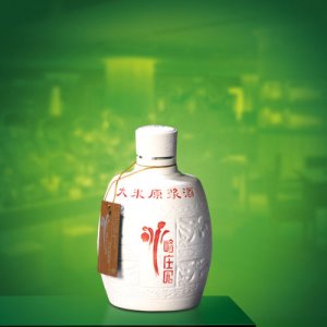 冰峪庄园酒坛米香型白酒