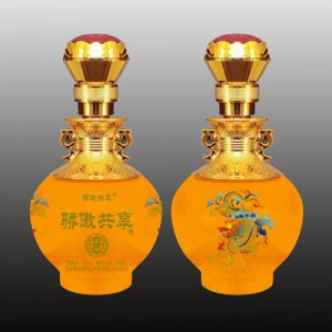 曹皇御酒骄傲共享白酒