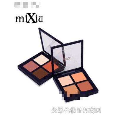 MIXIU繁星闪耀四色眼影盘
