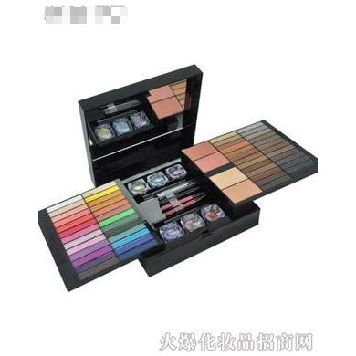 ISMINE伊姿蔓85色超级豪华专业彩妆眼影盘