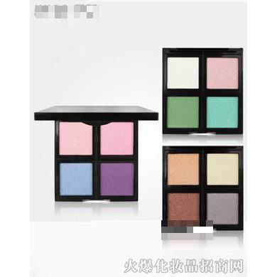 ISMINE伊姿蔓4色珠光眼影盘