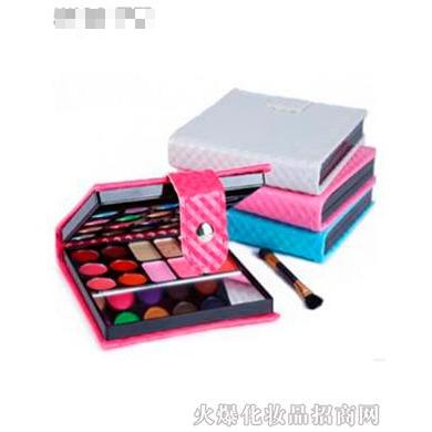 贝美宸32色眼影盘