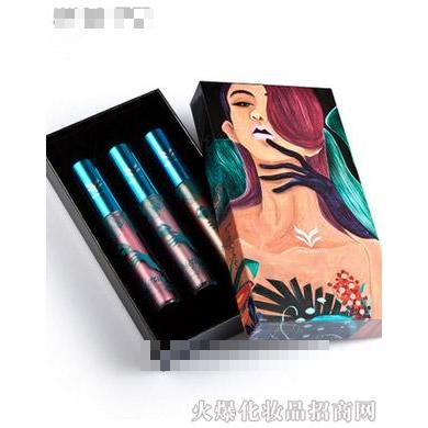 花面狸美妆金属色不沾杯唇彩